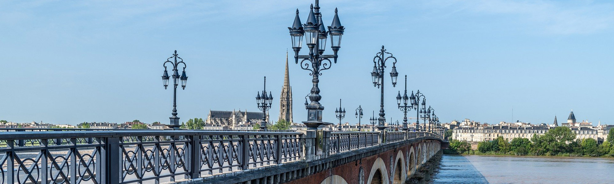 Déménager de Lille à Bordeaux Dmax, entreprise de déménagement d'entreprise et particulier